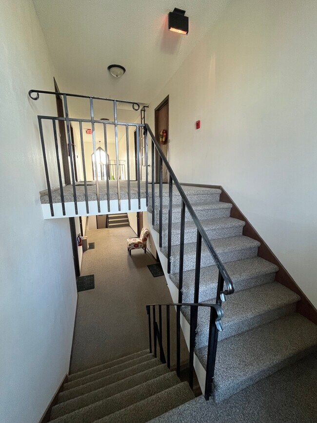 Foto del edificio - Lakeview Apartments