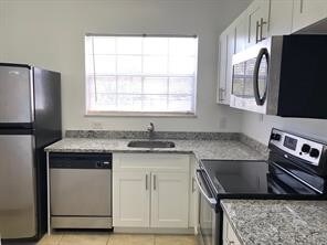 Foto principal - 800 Cypress Park Way