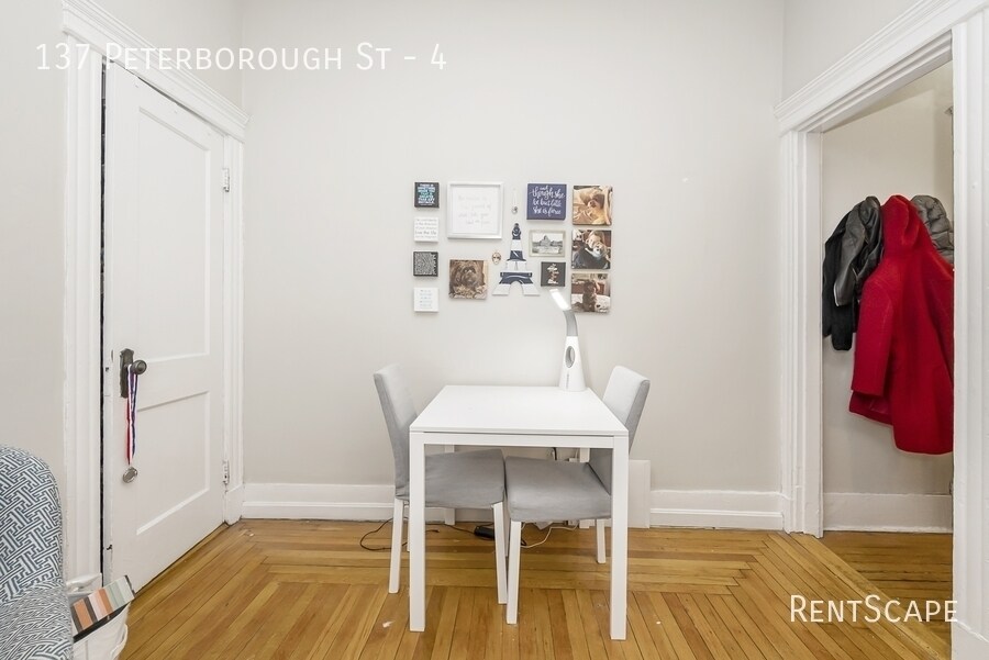 Primary Photo - 137 Peterborough St