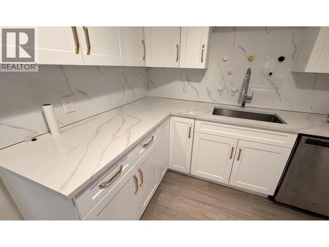 Photo du bâtiment - 5552 Jersey Ave