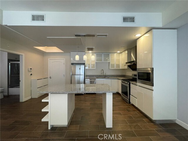 Primary Photo - 28 N 3rd St