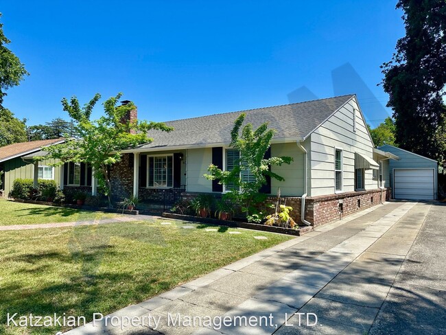 Building Photo - 3 br, 2 bath House - 930 W Mariposa Ave