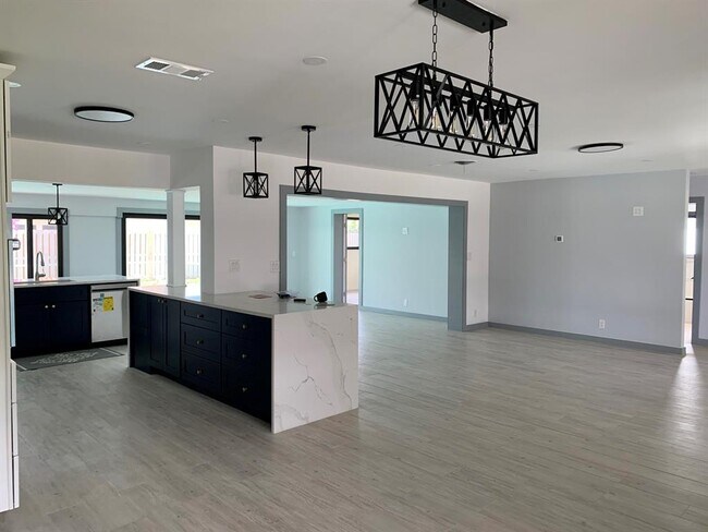 Foto del edificio - 806 SW 2nd St