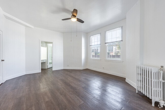 Studio, 1BA - 500SF - Living Room - The Asbury Apartments