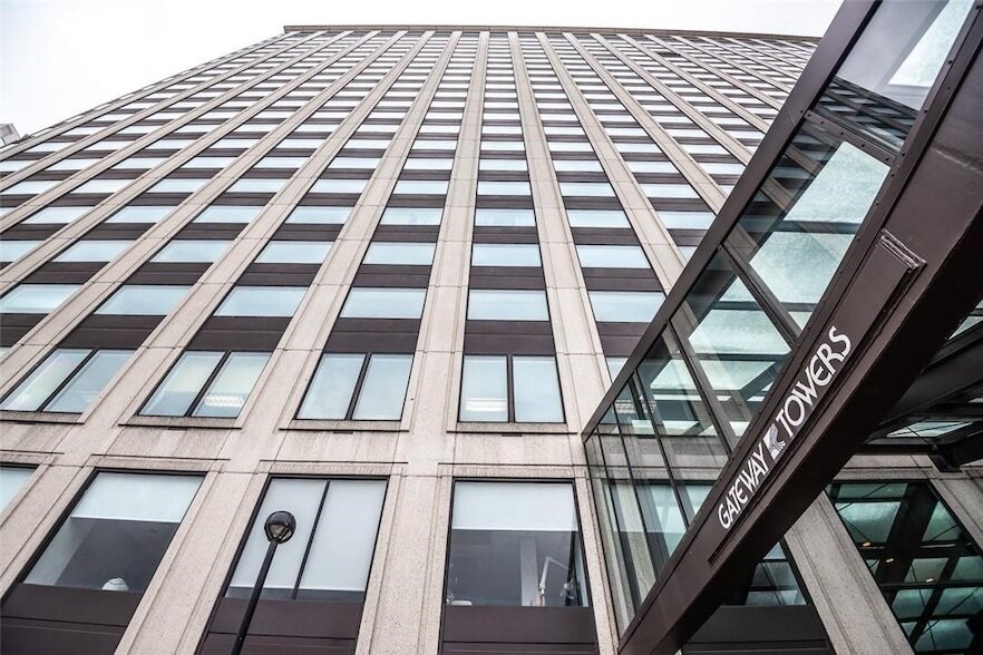 Photo - 320 FORT DUQUESNE BLVD Unit 20O