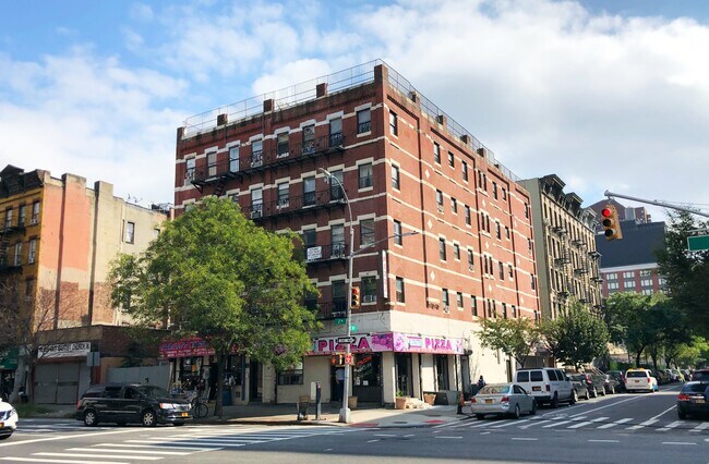Foto del edificio - 301 E 110th St