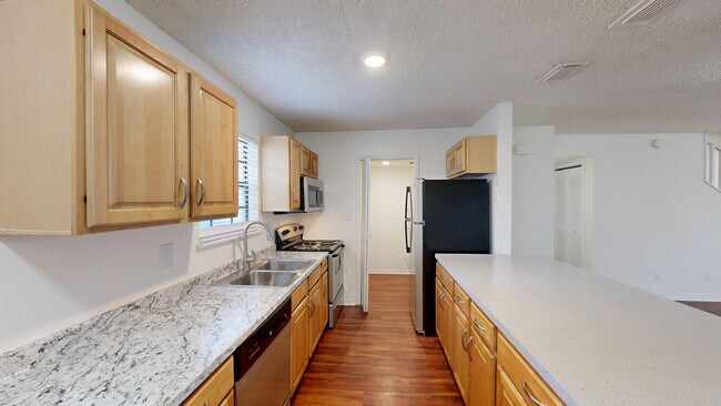 Interior Photo - Cambridge Woods