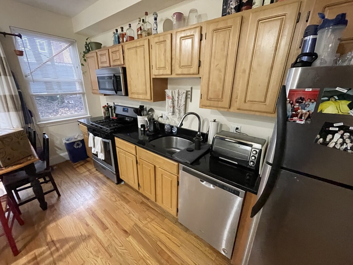 13 Sewall St Unit 1, Boston, MA 02120 - Apartments in Boston, MA ...