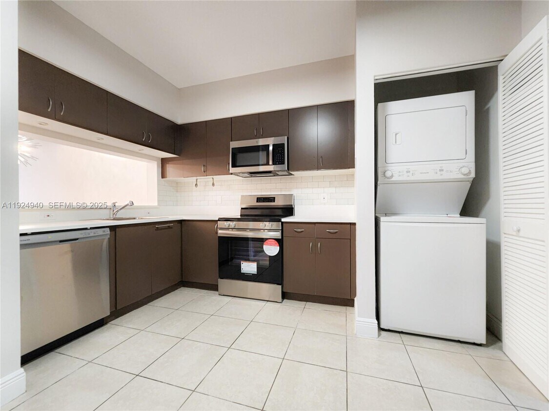 Foto principal - 34 Key W Ct