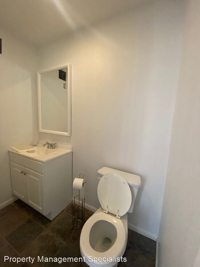 Building Photo - 2 br, 1.5 bath House - 1730 Moreno Dr