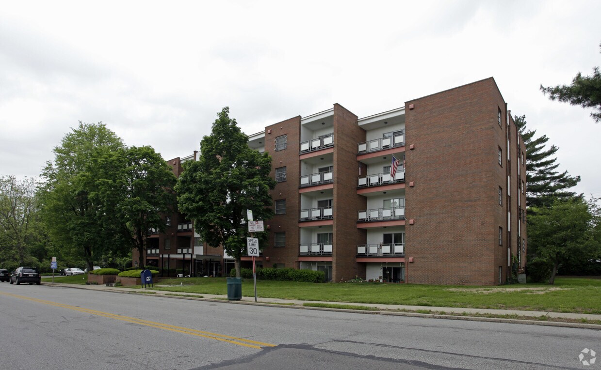 Beacon Tower 1839 Beacon St Cincinnati, OH Apartments for Rent in