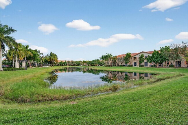 Foto del edificio - 6978 Broadland Wy