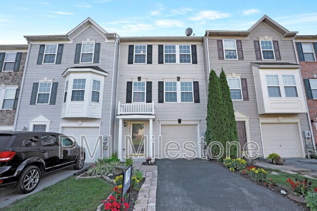 Building Photo - 930 Monet Dr