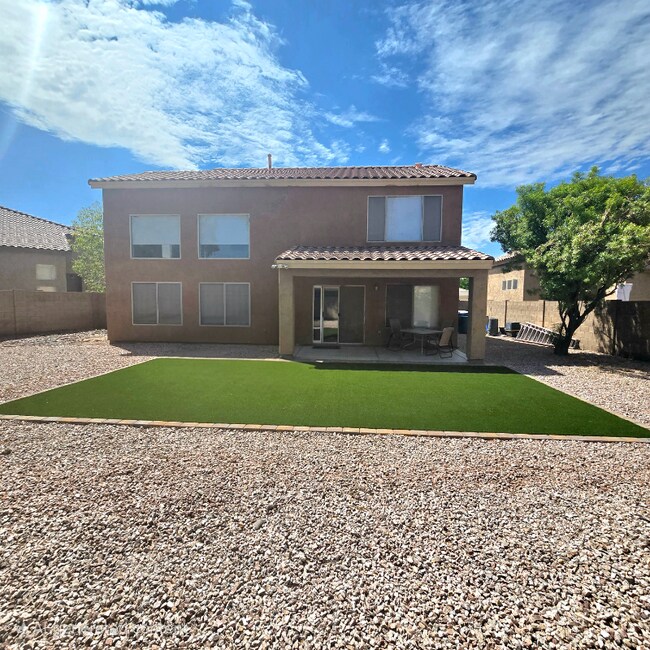 Foto del edificio - 662 W Crane Ct