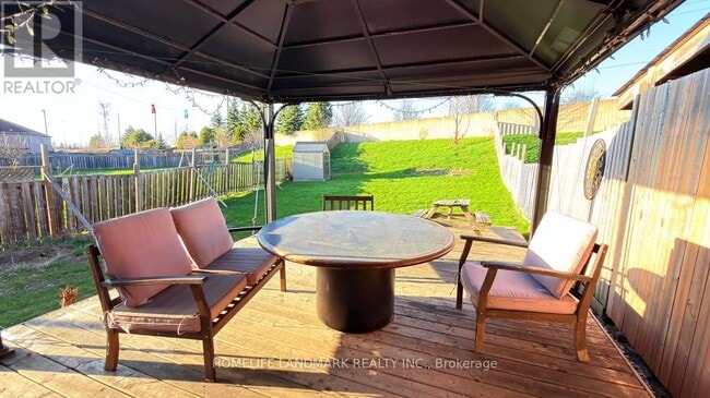 Building Photo - 37 Seahorse Ave