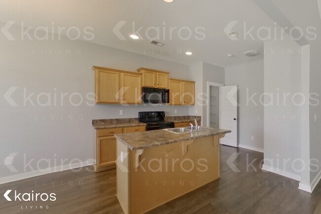 Foto del edificio - 7079 Shadesbrook Dr