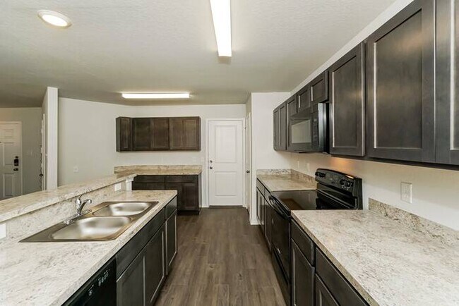 Foto del edificio - 9311 Dogwood Hill