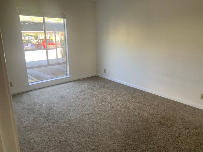 Master Bedroom - 1598 Sunnyvale Ave