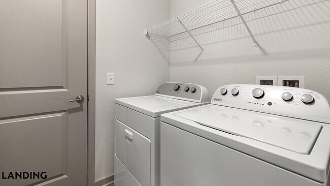 Building Photo - 7311 Baymeadows Way