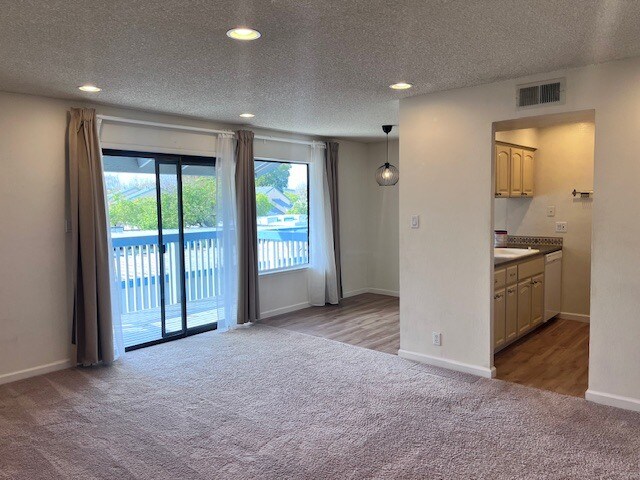 Foto del edificio - 1925 46th Ave