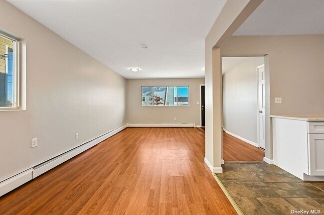 Foto del edificio - 639 Beach 63rd St