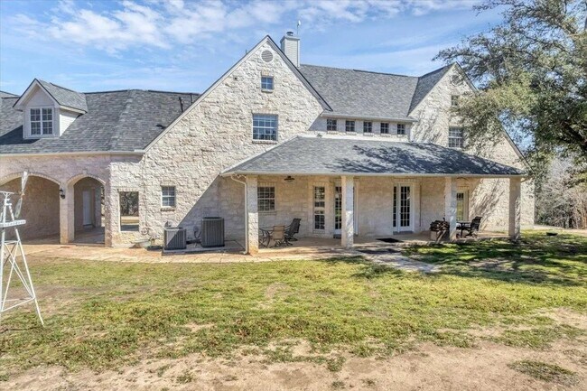 Building Photo - 75 Co Rd 284