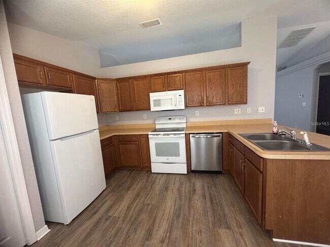 Foto del edificio - 4077 SW 131st Place Rd