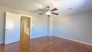 Building Photo - 9923 Farrell Dr