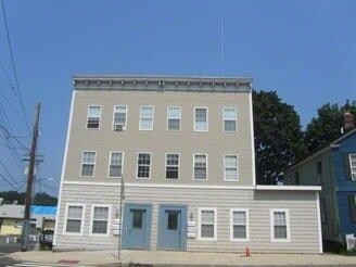 Primary Photo - 728-732 Quinnipiac Ave