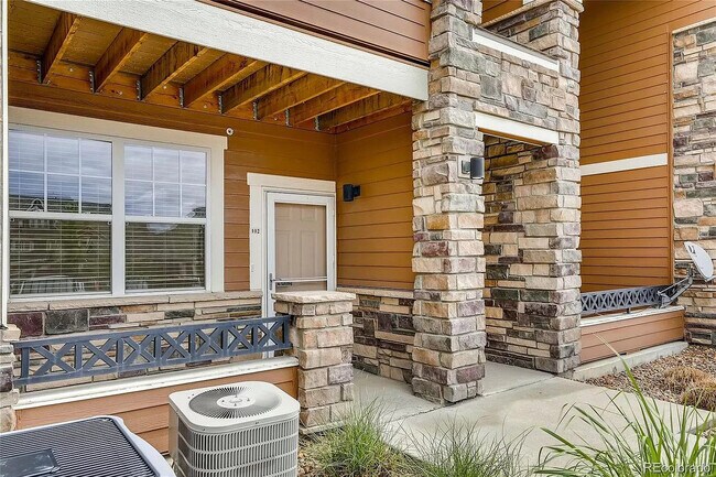 Foto del edificio - 7130 Simms St