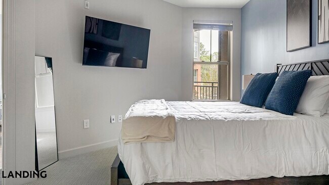 Foto del edificio - 2420 Peachtree Rd NW