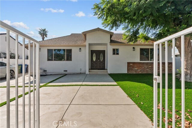 Foto principal - 7419 Gloria Ave