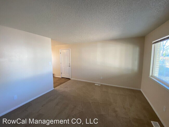 Building Photo - 3 br, 1.5 bath House - 1177 Mt. Werner Ter...