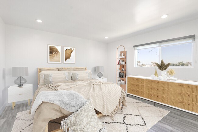 Building Photo - 451 Coronado Ter