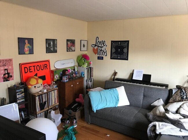 Foto del edificio - 4.0 bedroom in Somerville Massachusetts 02140