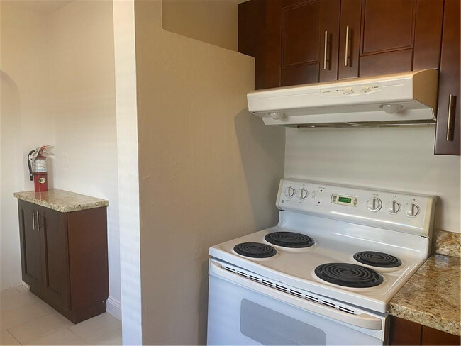 Building Photo - 4213 El Mar Dr