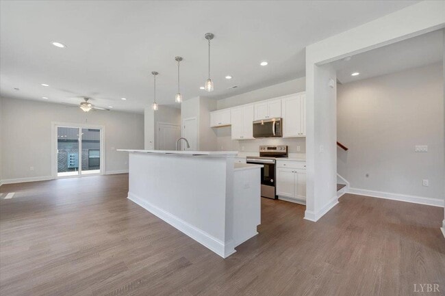 Building Photo - 84 Shotman Rd