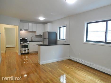 Building Photo - 2 br, 1 bath  - 13 Pine St