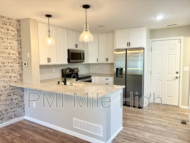 Foto del edificio - 1275 W 112th Ave