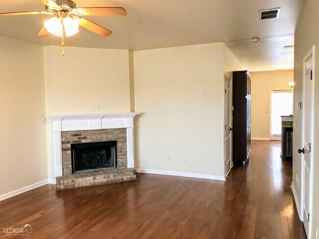 Foto del edificio - 127 Red Maple Drive