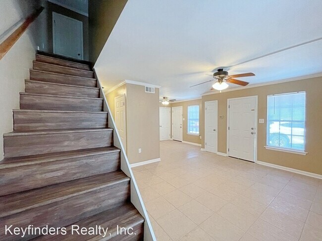 Building Photo - 2 br, 1.5 bath House - 4363 Rue De Belle M...