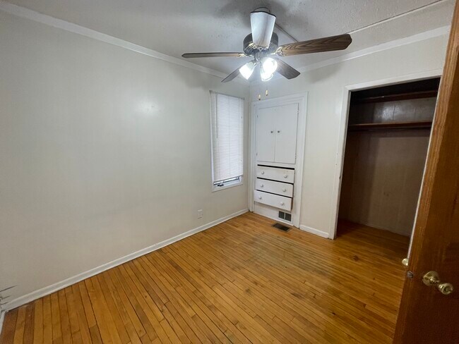 Foto del edificio - 1062 11th Ave SE