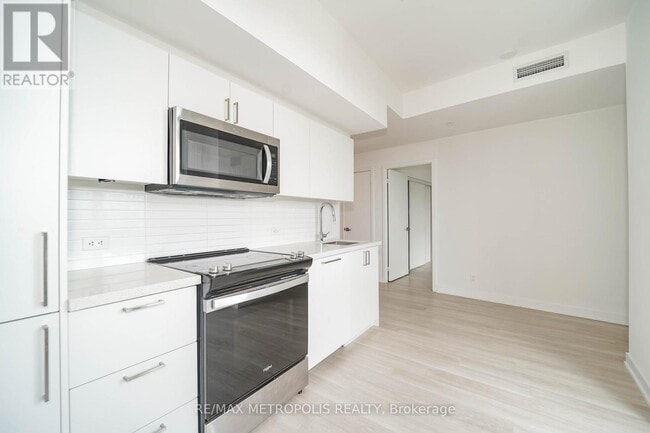 Building Photo - 30-1130 Tretti Wy