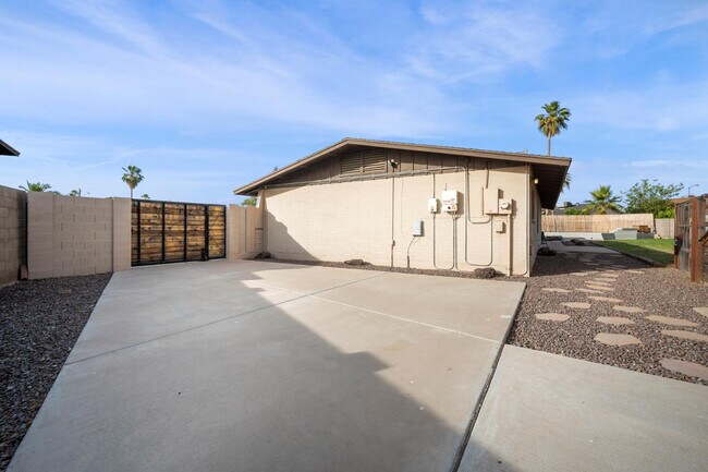Foto del edificio - 4515 W Shaw Butte Dr