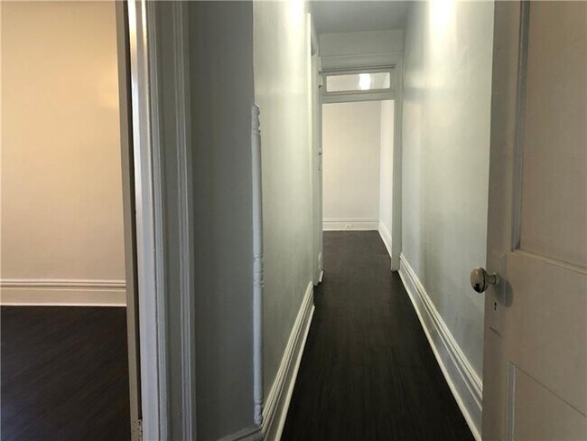 Foto del edificio - 820 N Beatty St