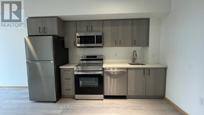 Building Photo - 3429 Sheppard Ave E