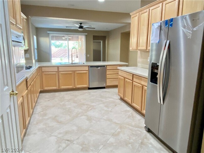 Foto del edificio - 3458 Ridge Meadow St
