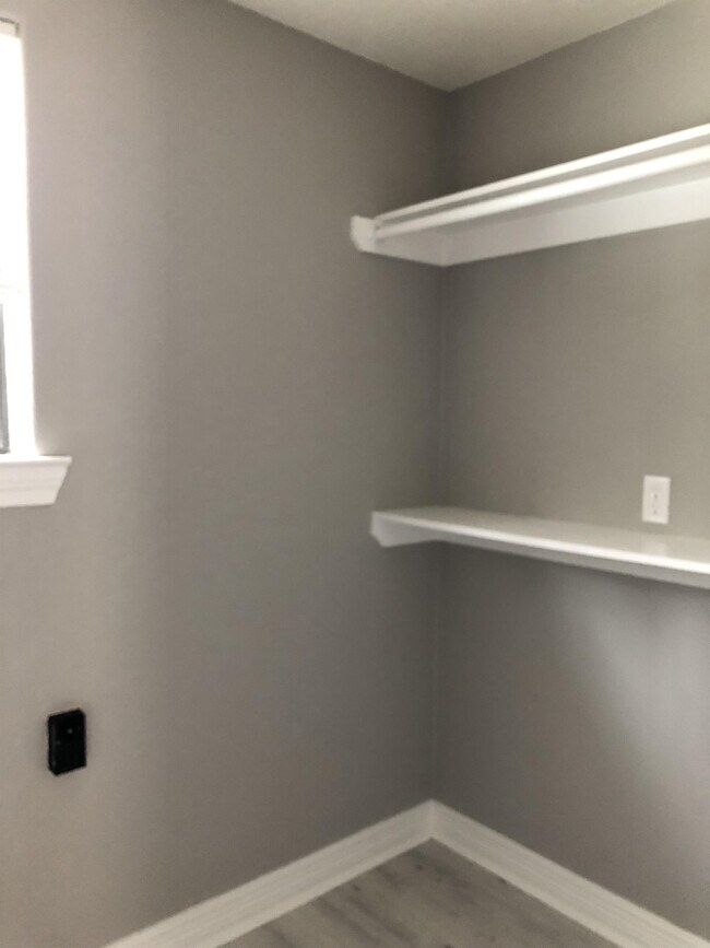 Foto del edificio - 590 Parks St