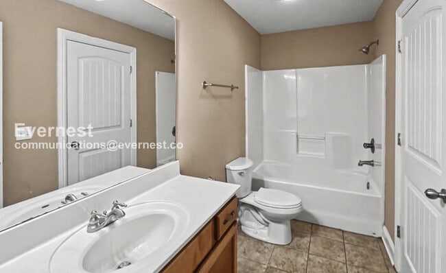 Foto del edificio - 144 Brown Estates Dr