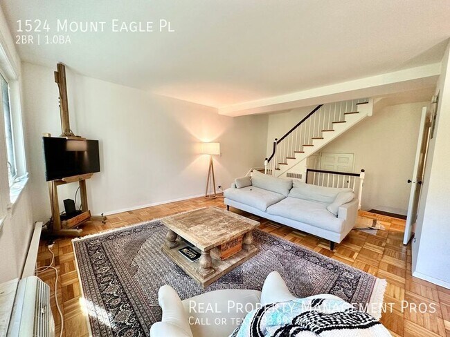 Building Photo - Rarely available 2 level townhome in Parkf...